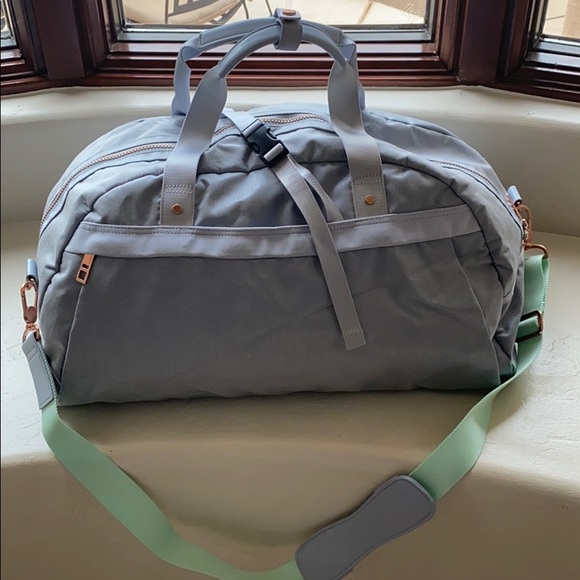 Lululemon Dufflebag